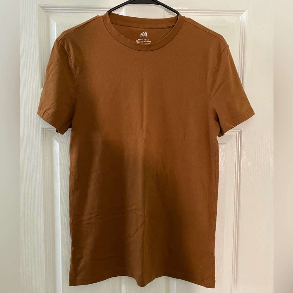 H&M Regular Fit Brown Short Sleeve Tee Size Small